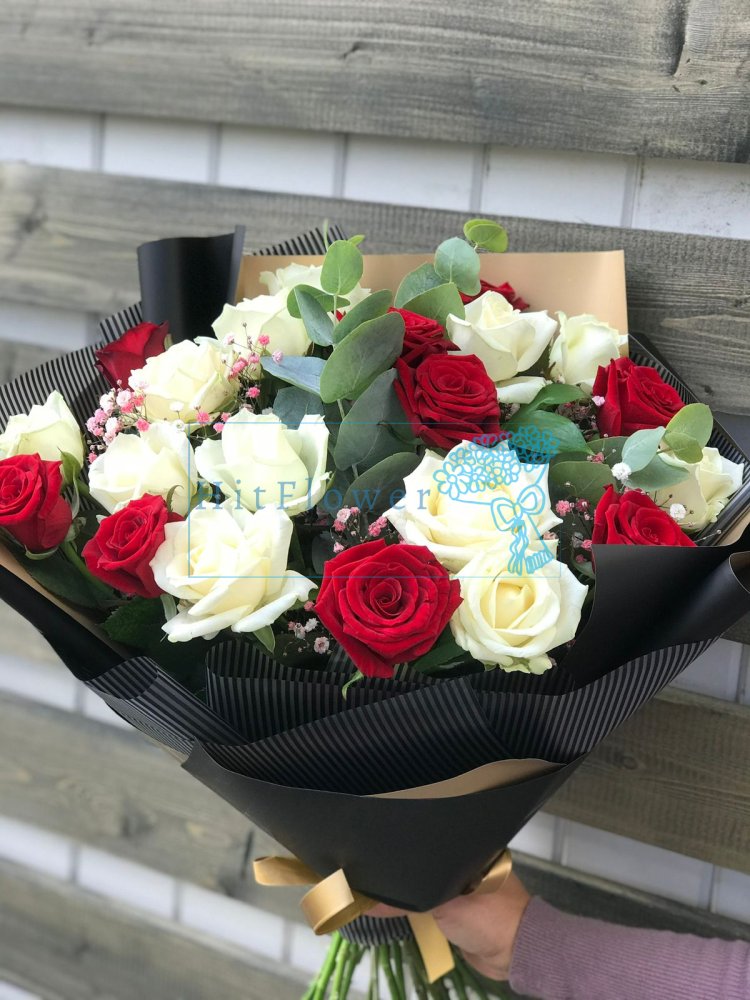 Букет цветов Чудо Букет цветов из: Розы